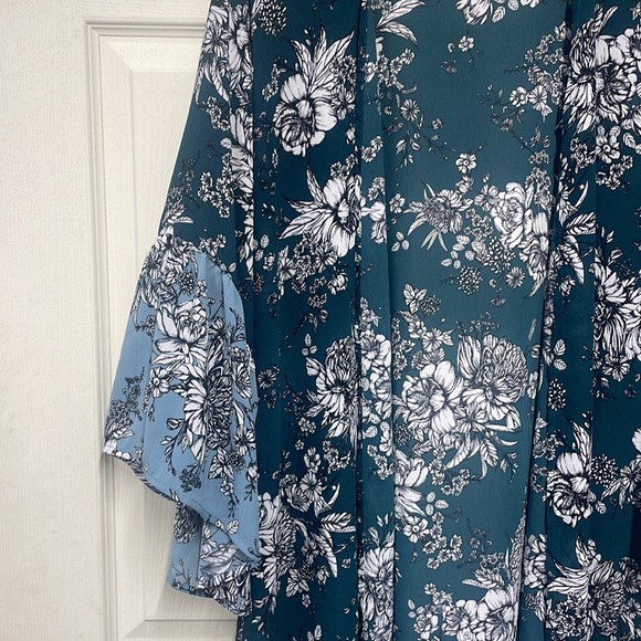 Light cardigan - Picture 2 of 4